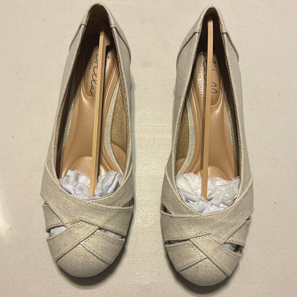 Abella shimmer flats